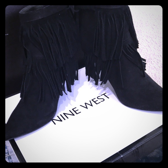 Nine West booties - Picture 1 of 2